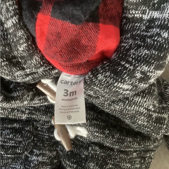 Bundle baby sweatshirts tops GAP CARTERS KOLOA BABY 3 to 6 months sizes - Picture 3 of 9